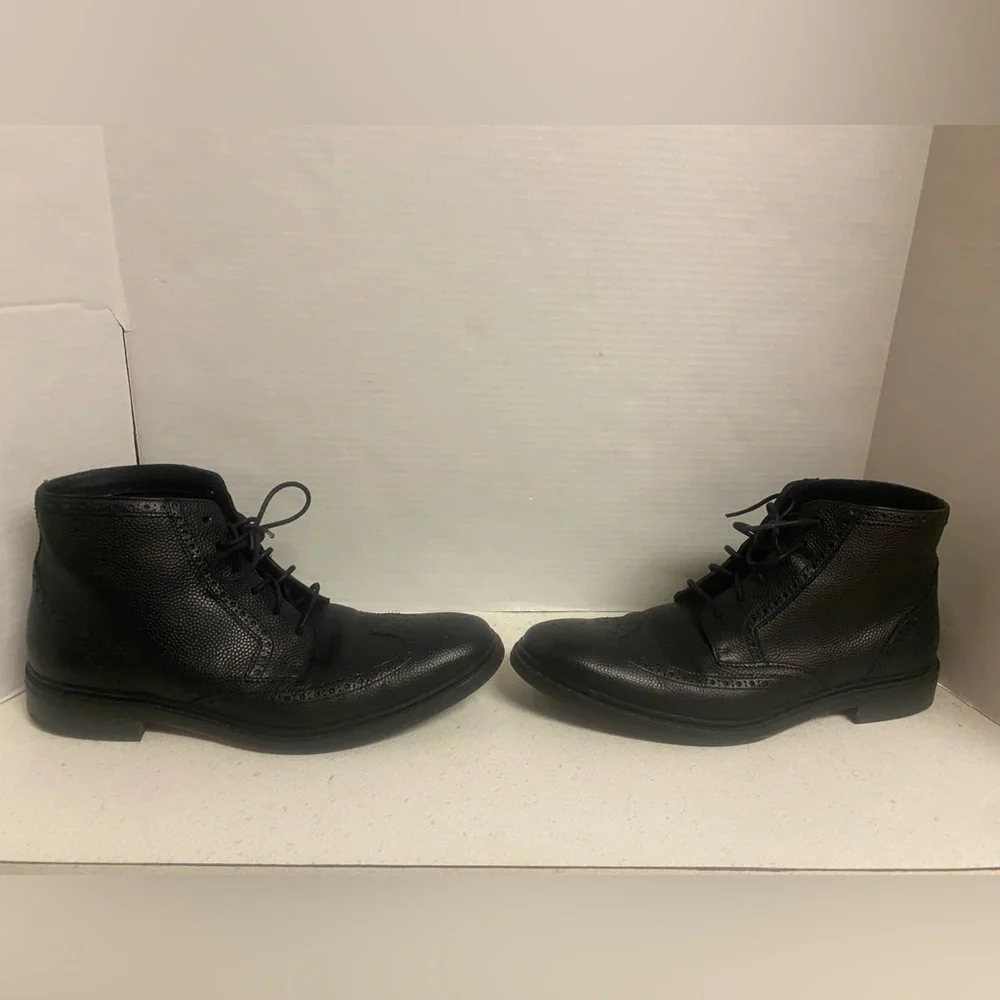 Cole Haan Black Men’s Chukka Wingtip Lace-Up Boots